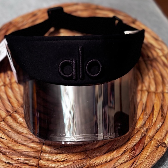 Alo Yoga Airlift Solar Visor Black One Size - Picture 9 of 9
